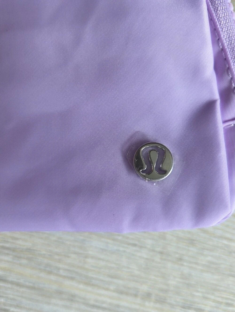 NWT Lululemon Everywhere Crossbody Belt Bag  Lilac Purple Lavender LU9BG1S